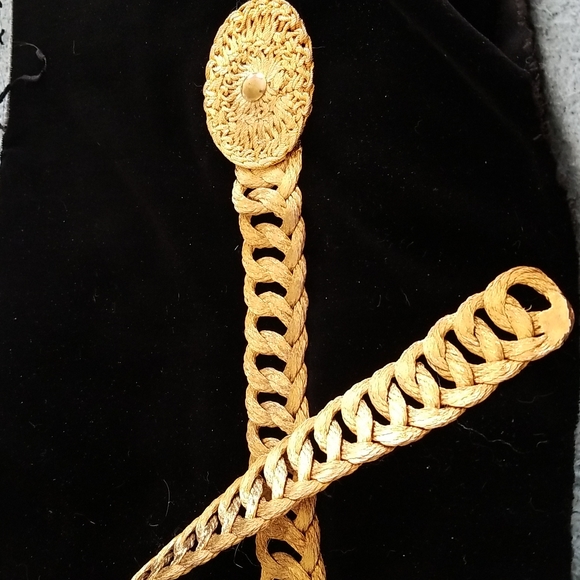 Italian Gold-Toned Metallic Belt - Picture 2 of 8